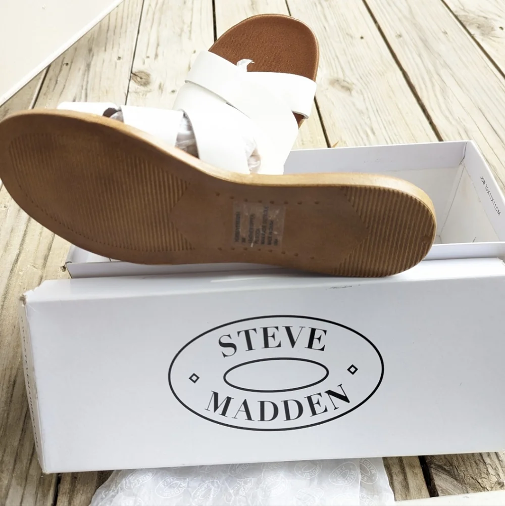 Steve Madden Women's Cream Sandals - Picture 7 of 10